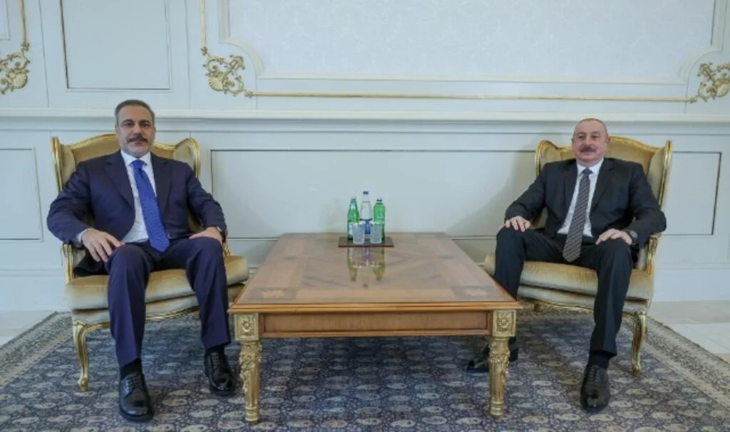 Bakan Hakan Fidan'dan Bakü Ziyareti: Aliyev ile Görüştü