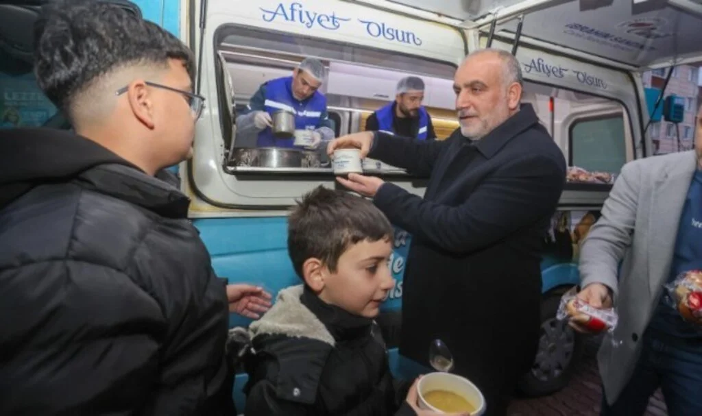 Başkan İbrahim Sandıkçı’dan Çorba İkramı 