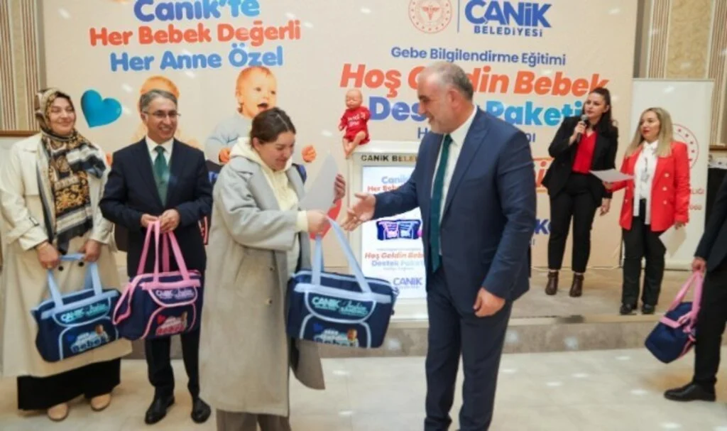 Canik'te Anne Adaylarına Bebek Destek Paketi 