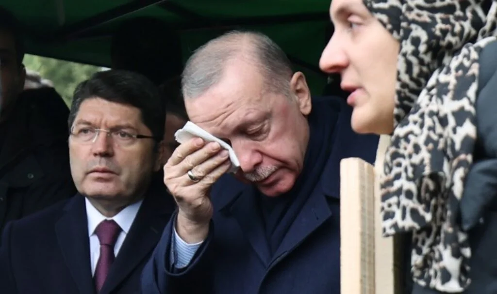 Cumhurbaşkanı Erdoğan, Gültekin ailesinin cenaze törenine katıldı