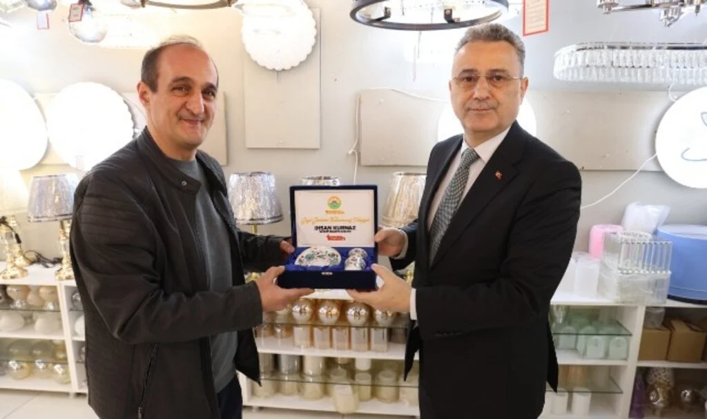 İlkadım'da 2025'in İlk Ruhsatı Başkan İhsan Kurnaz'dan