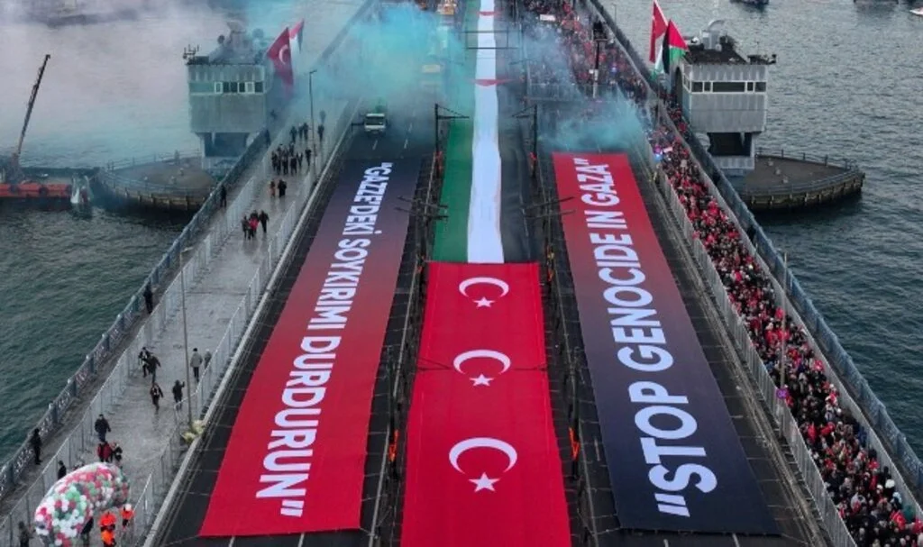 İstanbul’da “İnsanlık” Yürüyüşü
