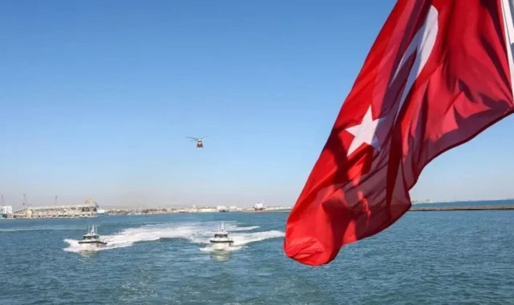 Sahil Güvenlik Komutanlığı bir yılda 55 bin düzensiz göçmen yakaladı