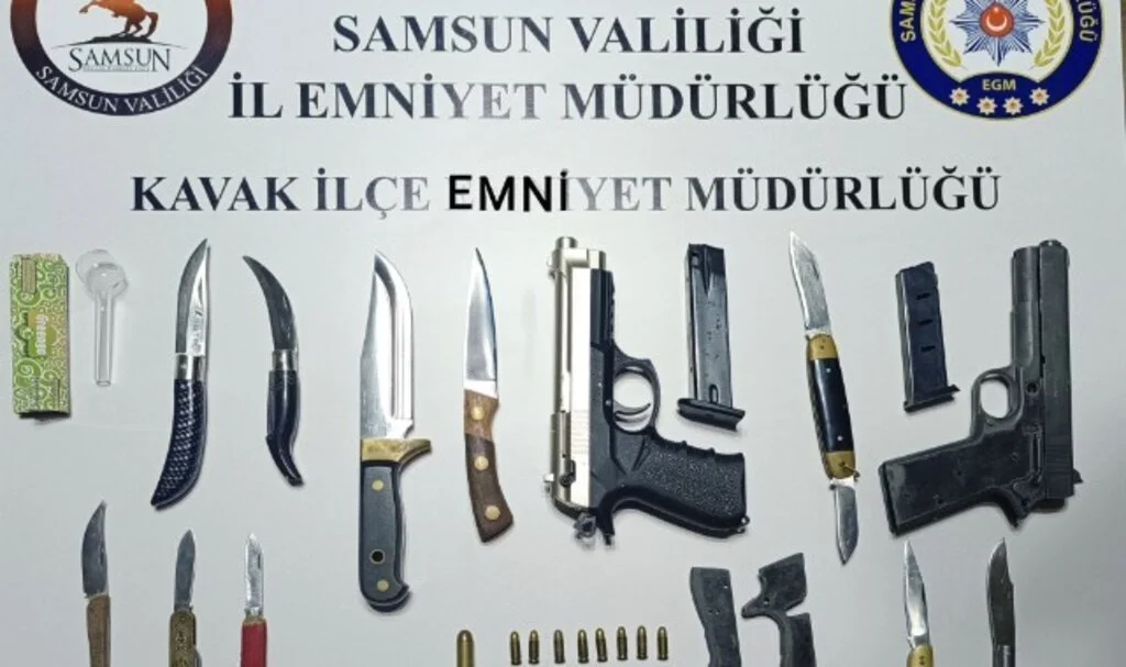 Samsun Kavak’ta Operasyon: 2 Tabanca ve Çok Sayıda Mühimmat Ele Geçirildi