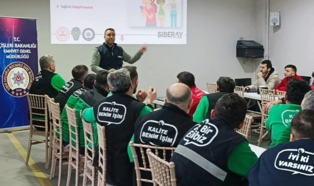 Siberay Programı Kapsamında Fabrika Çalışanlarına Dijital Güvenlik Eğitimi