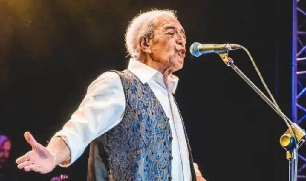 Ünlü sanatçı Edip Akbayram yoğun bakımda
