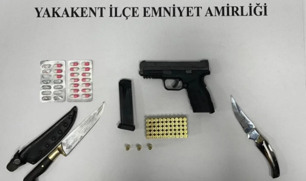 Yakakent'te Narko Operasyonunda Silah ve Uyuşturucu Ele Geçirildi