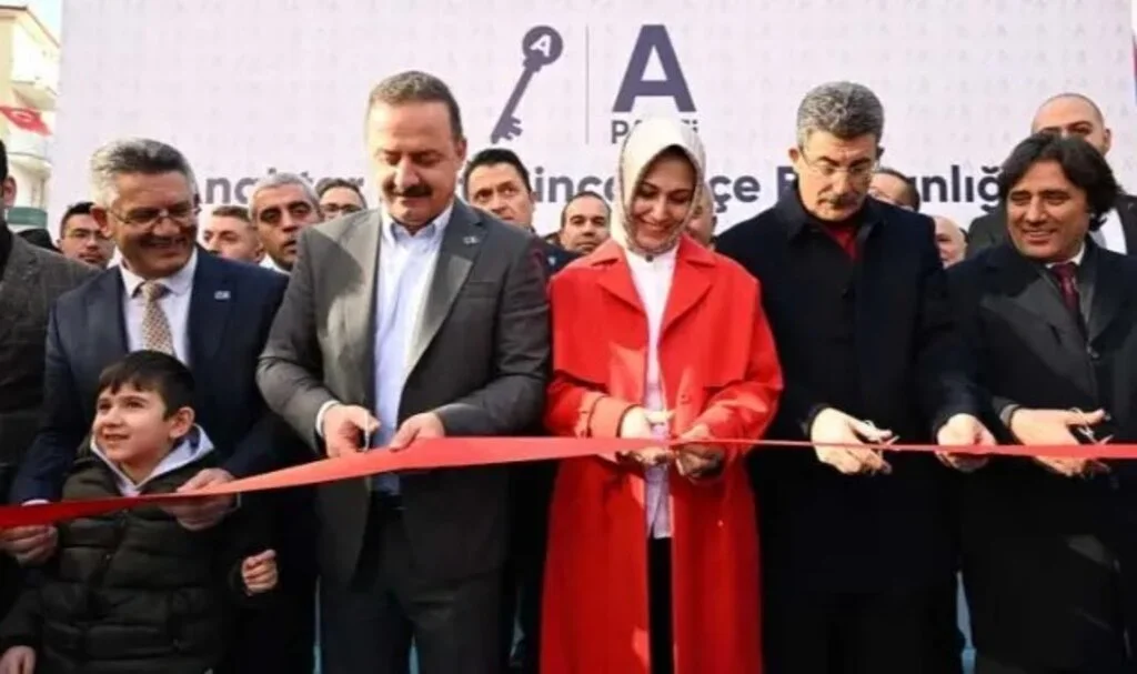 Yavuz Ağıralioğlu, Ankara'da 2 ilçe teşkilatı açtı: Şehidin ödediği bedele hürmet edeceksiniz