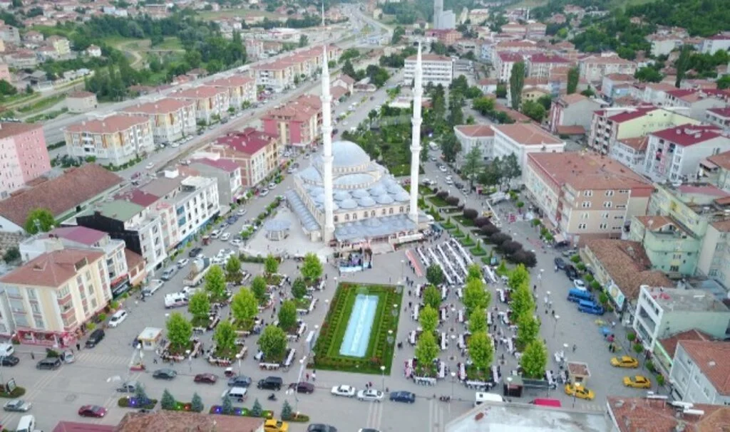 Başkan İkiz, Kevser Parkı Genişletme Çalışması ve Mehmetçik Meydanı Otopark Projesi'ni Açıkladı!
