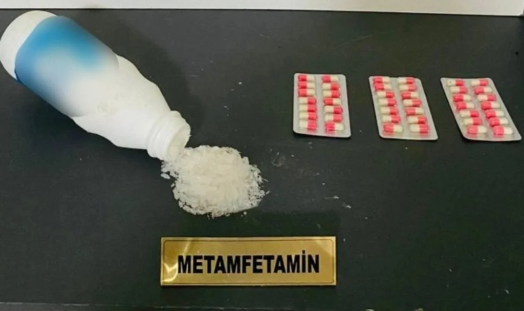 Samsun'da Ayran Şişesinin İçinden Uyuşturucu Çıktı!
