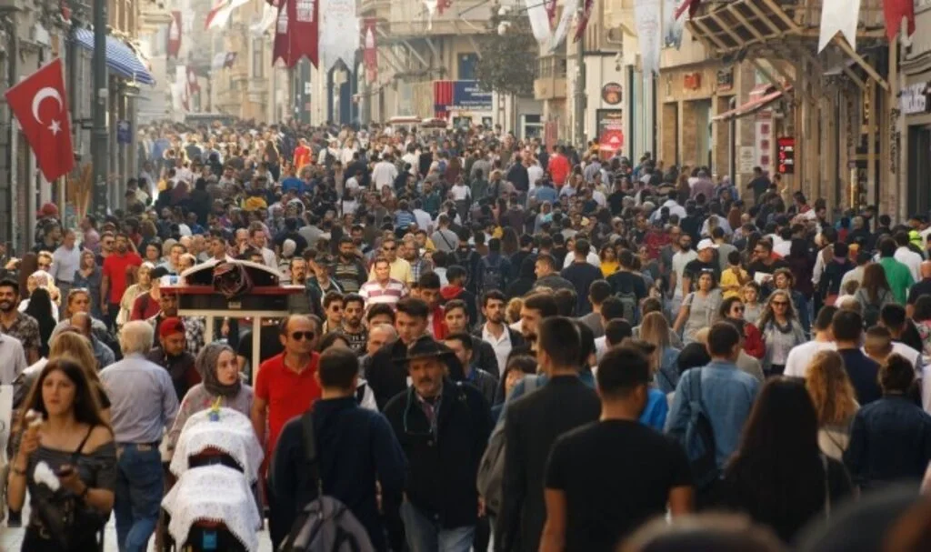 Türkiye'nin Nüfusu'nda 292 bin 567 Kişilik Artış