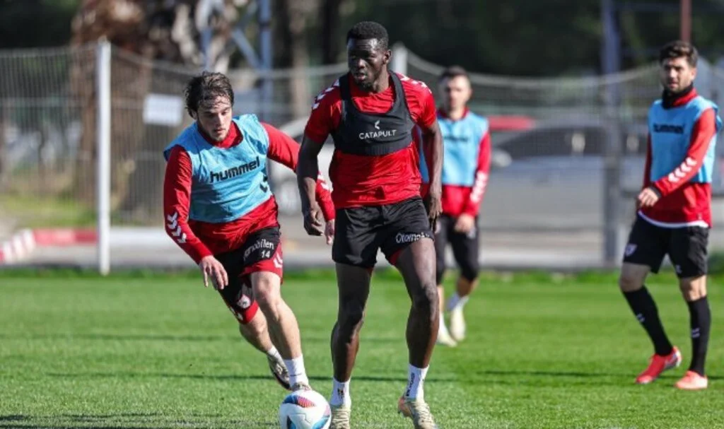 Adana Demirspor, Kritik Deplasmanda Samsunspor'a Konuk Oluyor
