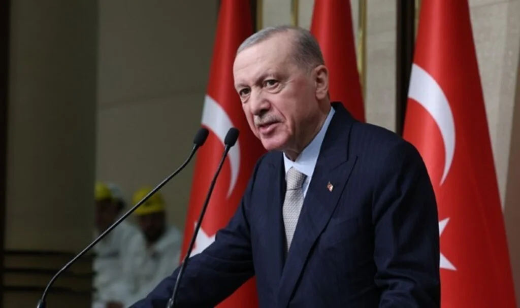 Cumhurbaşkanı Erdoğan'dan Bayram Müjdesi: Tatil 9 Güne Çıktı!