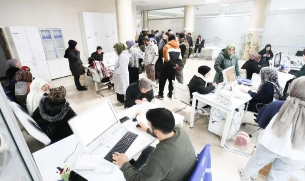 Eğitim Dostu Belediye Bu Yılda Sınav Ücretlerini Karşılıyor!