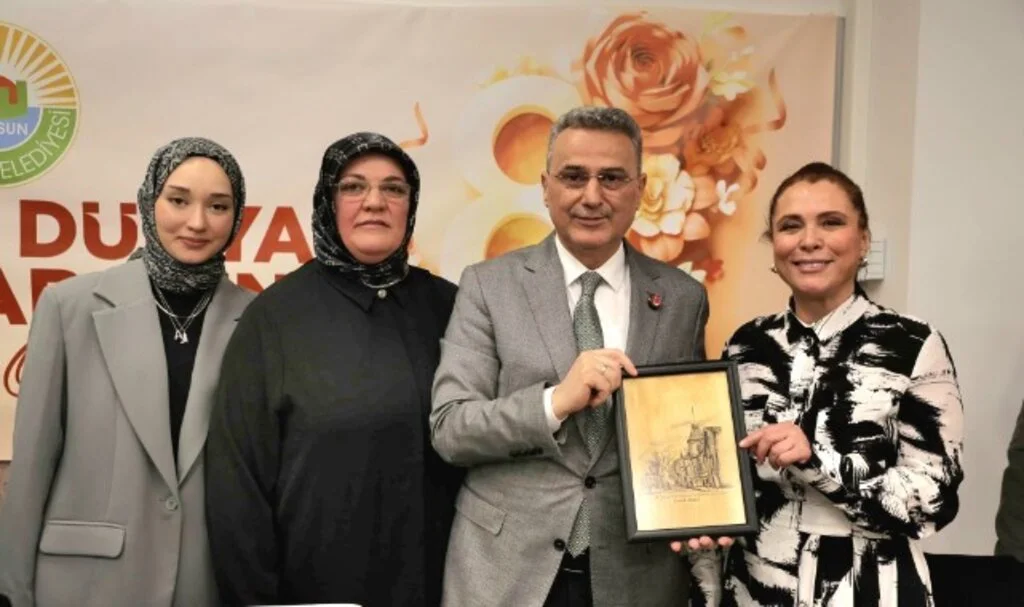 İlkadım Belediye Başkanı Kurnaz, Kadın Personellerle İftarda Buluştu