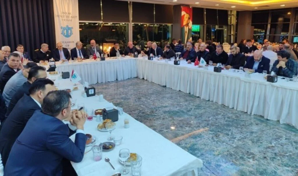 İMEAK Samsun Deniz Ticaret Odası Üyeleri İftarda Buluştu