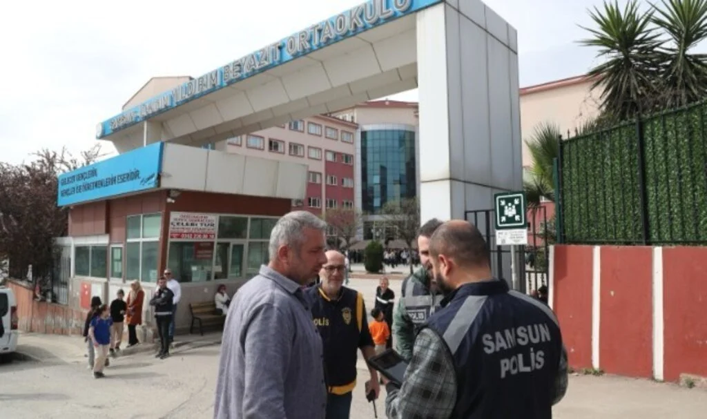 Samsun'da Güvenlik Uygulaması! Aranan 2 Şahıs Yakalandı, 34614 TL Ceza Kesildi