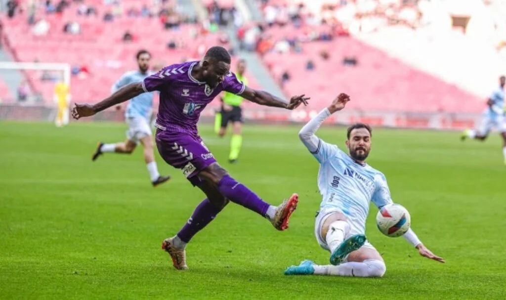 Reeder Samsunspor, Adana Demirspor'u Evinde 3-2 Mağlup Etti