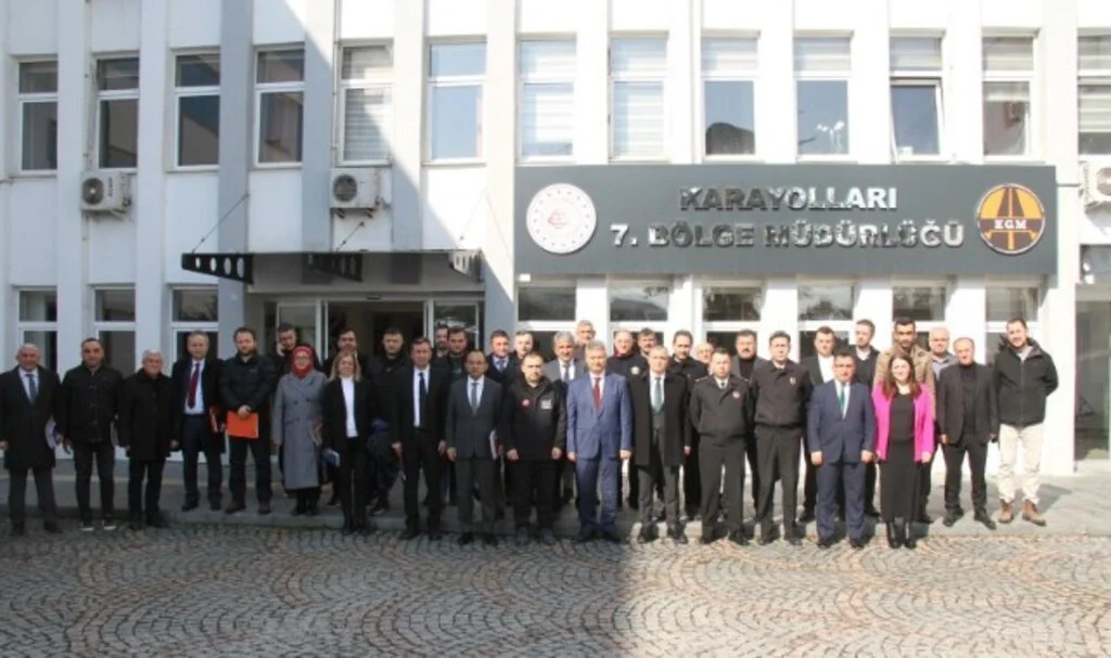 Samsun Afetlere Karşı Gücünü Pekiştiriyor! Teknik Destek ve Ulaşım Grupları Eğitimde Buluştu