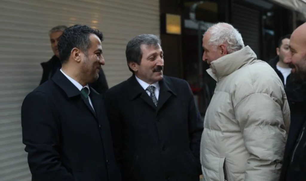 Samsun'da Anlamlı Ziyaret: Vali ve Başkan Esnafla İftar Öncesi Buluştu