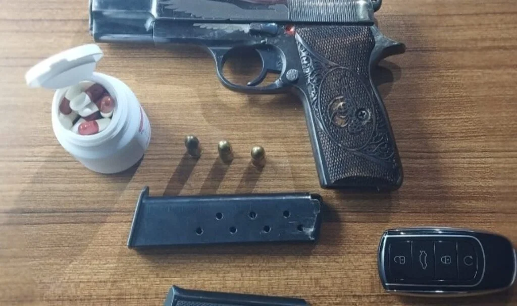 Samsun'da Çalıntı Araç Operasyonu: İki Gözaltı, Suç Unsurları Ortaya Çıkarıldı 