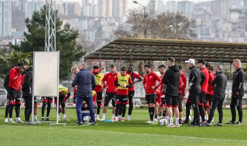 Samsunspor'da Fenerbahçe Mesaisi Hız Kesmeden Devam Ediyor...