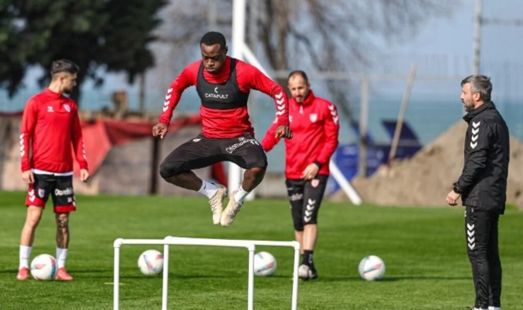 Samsunspor, Kasımpaşa Maçı Hazırlıklarını Tam Gaz Sürdürüyor
