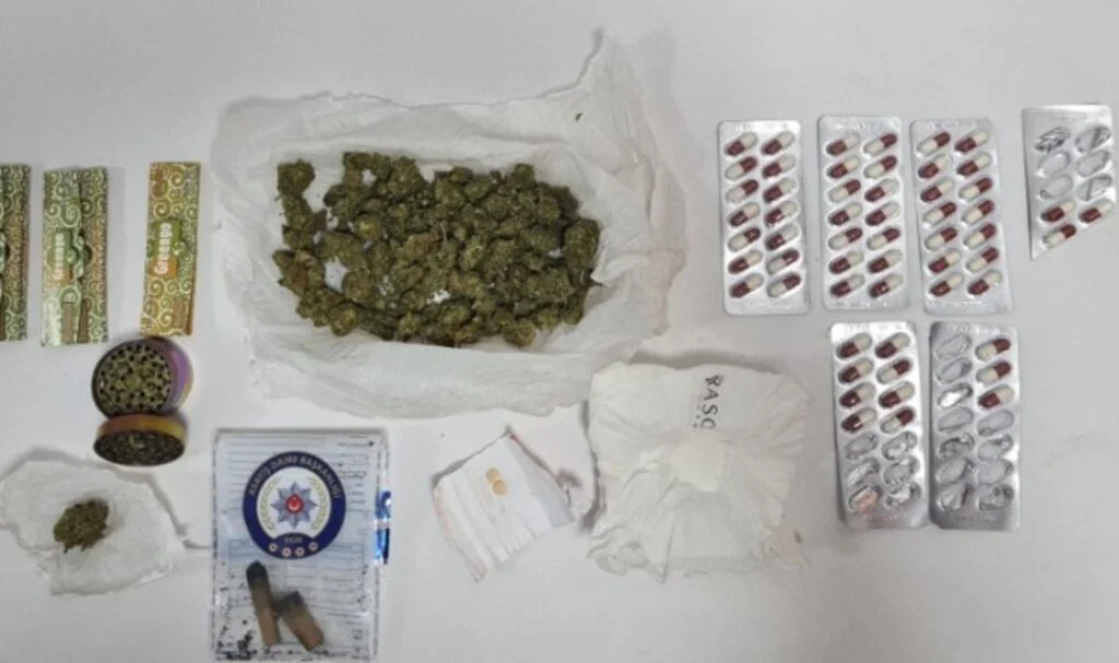 Yakakent’te Zulalı Araçlardan Uyuşturucu Çıktı!