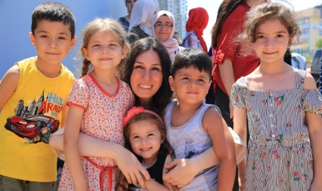 AK Partili Çiğdem Karaaslan'dan 23 Nisan Mesajı: "Filistinli Çocukların Yanındayız"