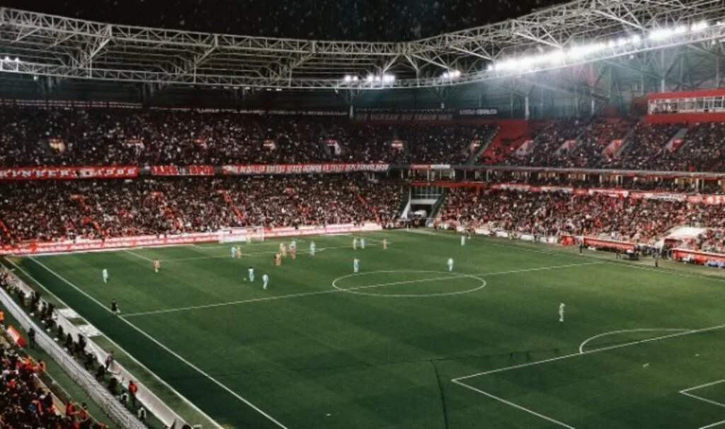 ANINDA TÜKENDİ! Samsunspor - Galatasaray Tribünleri Doluyor