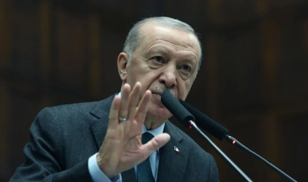 Erdoğan'dan Cemiyete Destek: "İlim Yayma Hikayesi, Türkiye'nin Hikayesi"