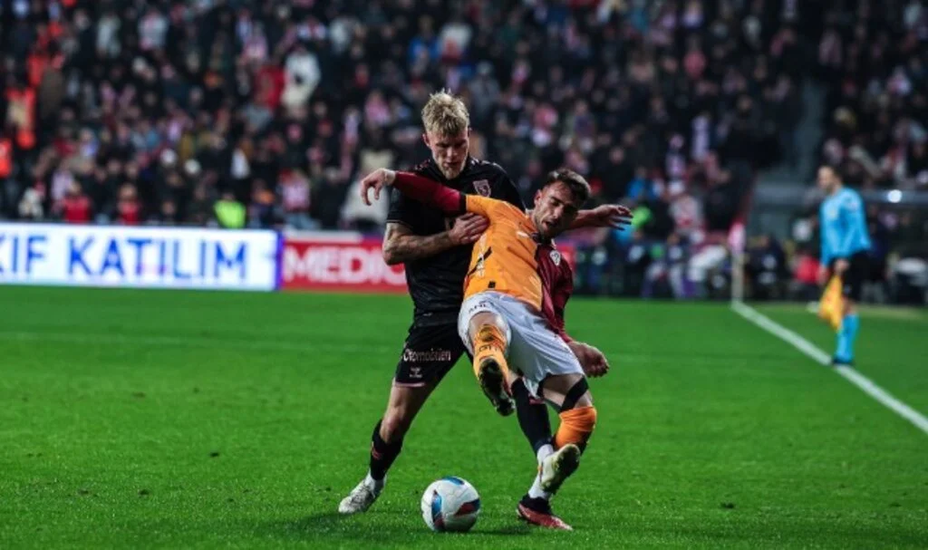 Samsunspor Evinde Galatasaray'a 2-0 Mağlup Oldu