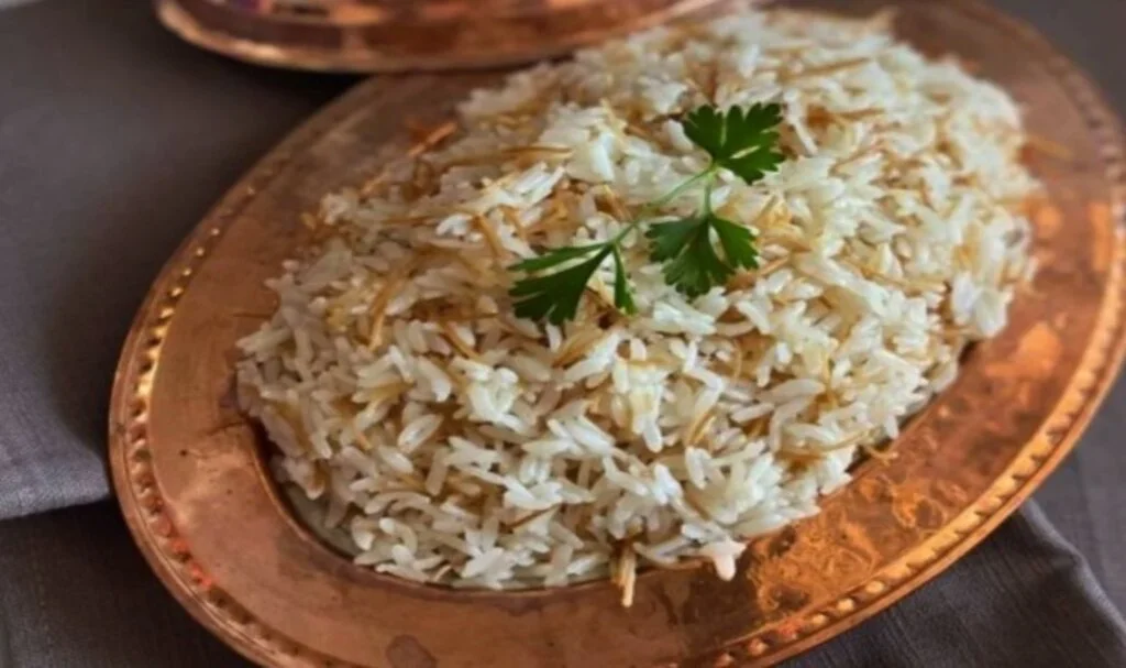 Şehriyeli-Pirinç Pilavı Nasıl Yapılır