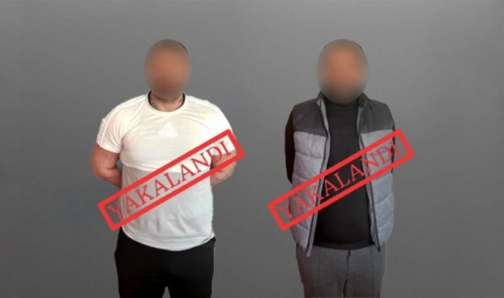 Bakan Yerlikaya Duyurdu! Uluslararası İki Firari Türkiye'ye İade Edildi