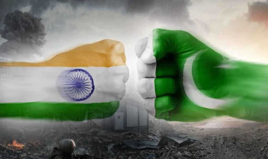 Bölgede Alarm! Hindistan'ın Saldırıları Sonrası Pakistan Hava Sahasını Kapattı