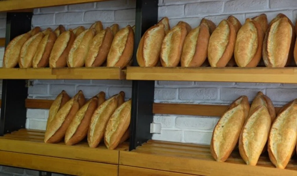 Samsun'da Ekmek Zammı İptal! Fiyat 10 TL'ye Geriledi