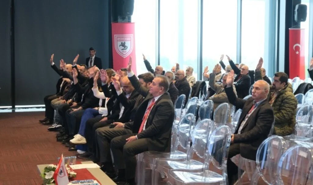 Samsunspor Olağanüstü Genel Kurulu Yapıldı: Tüzükte Önemli Değişiklikler Kabul Edildi