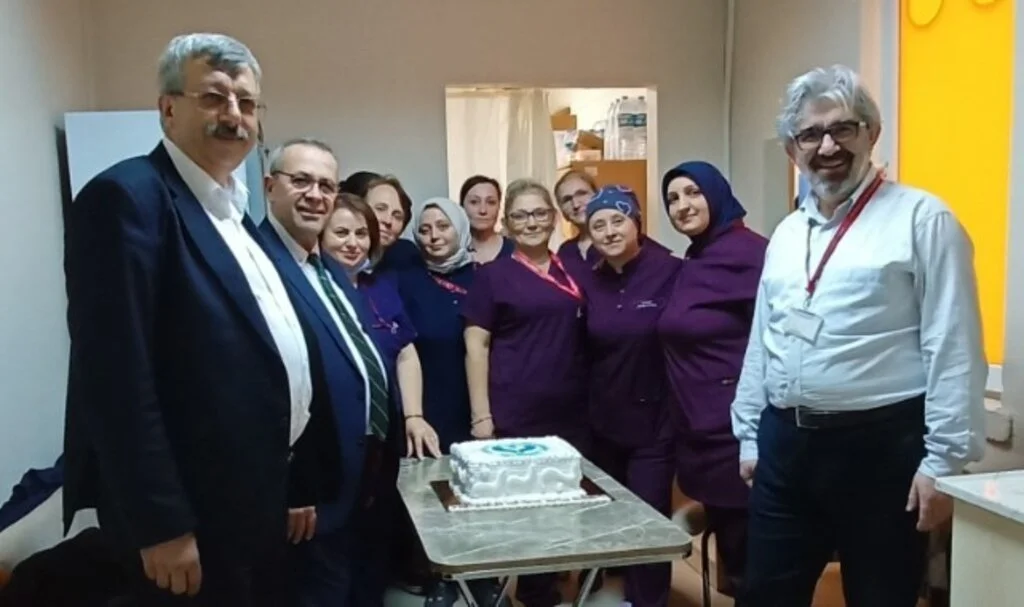 Yeni Sendika Samsun Şube Başkanı İlhan Öksüz'den Hemşirelere Moral ve Dayanışma Ziyareti