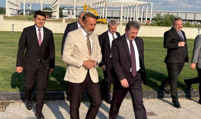 Samsun Çarşamba OSB'de Kritik Toplantılar: Vali Tavlı, Yatırımları Yerinde İnceledi
