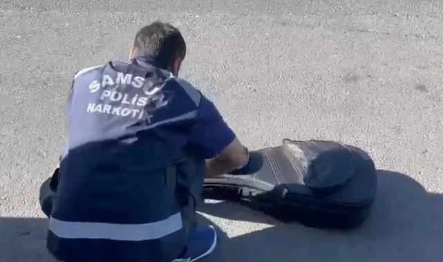 Samsun'da İlginç Yöntem! Gitar Kutusu ve Cips Paketi İçinde Uyuşturucu Yakalandı