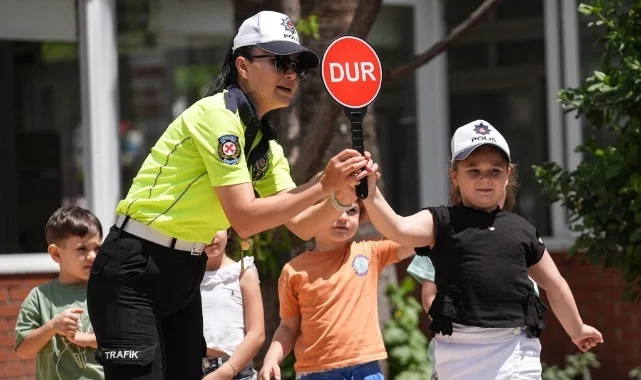 2025-2026 Eğitim-Öğretim Yılı İçin Asayiş ve Trafik Tedbirleri Açıklandı