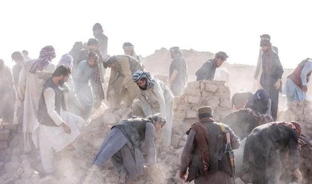 Afganistan’da 6 Büyüklüğünde Deprem! 600'den Fazla Kişi Yaşamını Yitirdi