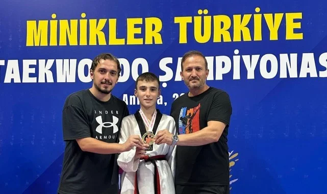İlkadım Belediyesporlu Yusuf Demir Türkiye Şampiyonu