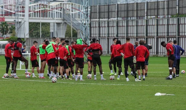 Nuri Asan Tesisleri’nde Yoğun Tempo! Thomas Reis Yönetiminde Samsunspor’da Antalyaspor Mesaisi