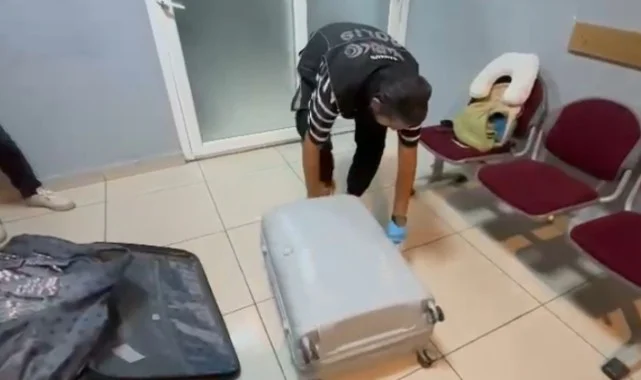 Samsun Otogarda Şüpheli Valiz Operasyonu! On Binlerce Sentetik Hap Ele Geçirildi