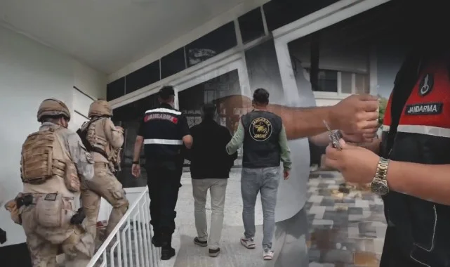 30 İlde Gerçekleştirilen FETÖ Operasyonlarında 64 Şüpheli Tutuklandı