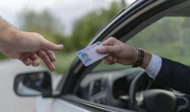 31 Ekim Son Gün! Eski Tip Ehliyetler Geçersiz Hale Geliyor