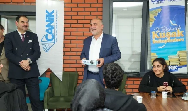 Başkan Sandıkçı Gençlerle Buluştu