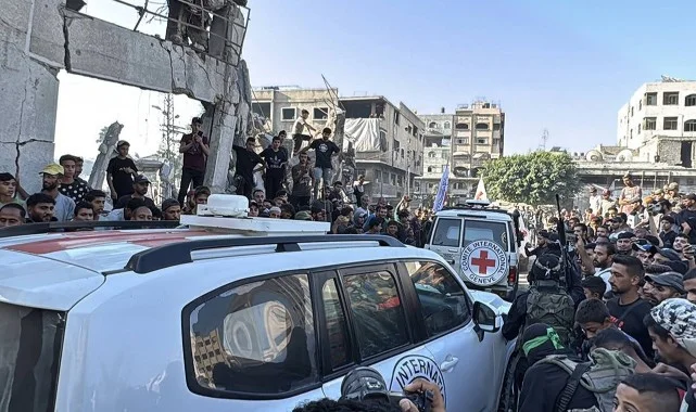 Hamas, 20 İsrailli Esiri Kızılhaç’a Teslim Etti