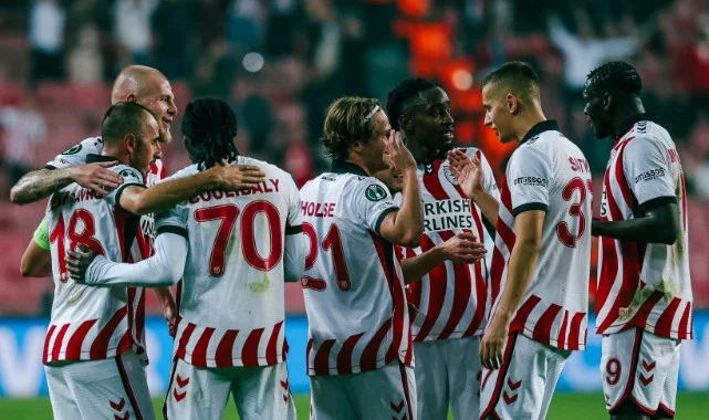 Samsunspor, UEFA Konferans Ligi’nde Dinamo Kiev’i 3-0 Mağlup Etti